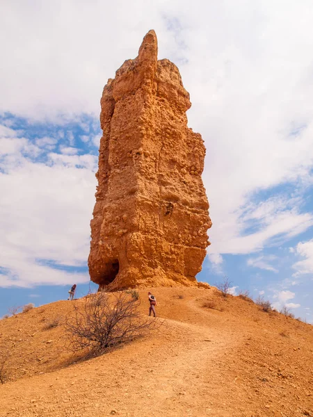 Vingerklip - Damaraland, Namibia, Afrika erozyona uğramış tortul kaya oluşumu — Stok fotoğraf