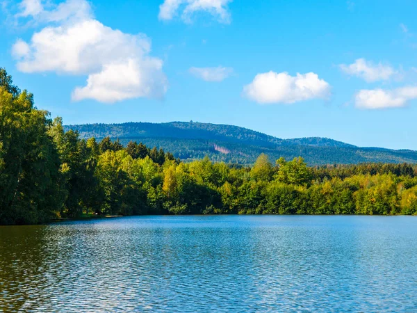 Babylon Pond and Cerchov Mountain in Bohemian Forest, Czech Republic — Stock Photo, Image