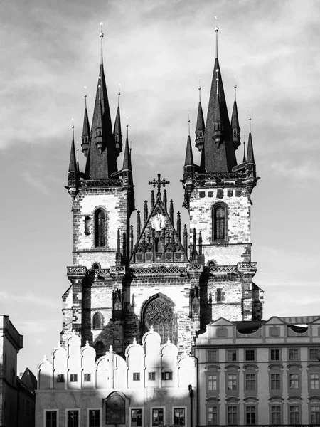 Kilise Our Lady Tyn önce. Görünümden eski şehir Meydanı, Prague, Çek Cumhuriyeti — Stok fotoğraf