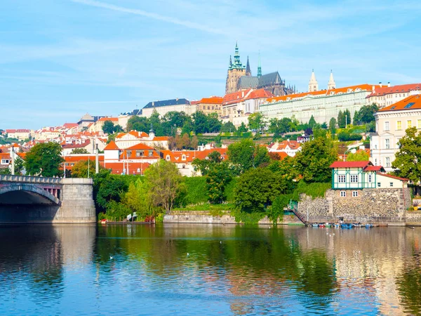 Straka Academy, the seat of Government of Czech Republic, Prague — Stock Photo, Image