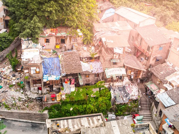 Flygfoto över smutsig stad slum i Chongqing, China — Stockfoto