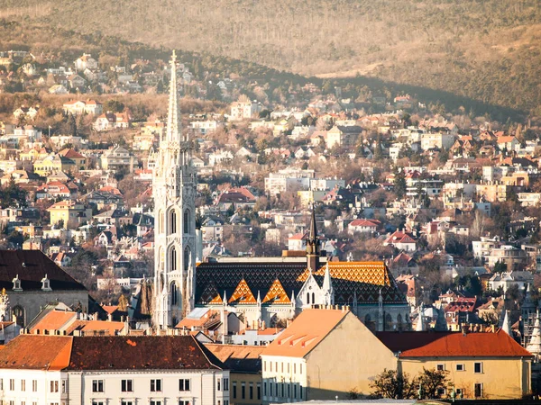 St Mattiaskyrkan på Buda Castle Hill, Budapest, Ungern — Stockfoto