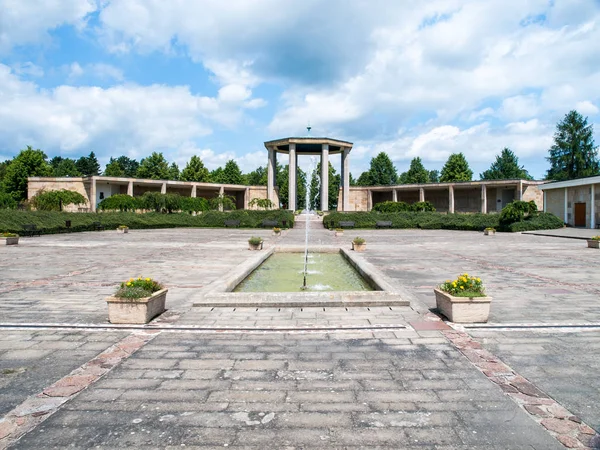 Memoriale di Lidice, in memoria del villaggio di Lidice distrutto dai nazisti nel 1942, Repubblica Ceca — Foto Stock