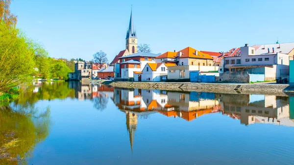 Panoramic view of Ledec nad Sazavou town with St. Peters and Pauls Church, Czech Republic — Stock Photo, Image