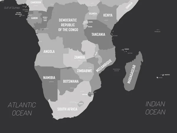 南部非洲地图-灰色的深色背景. 标明国家、首都、海洋和海洋名称的南部非洲区域高度详细的政治地图 — 图库矢量图片