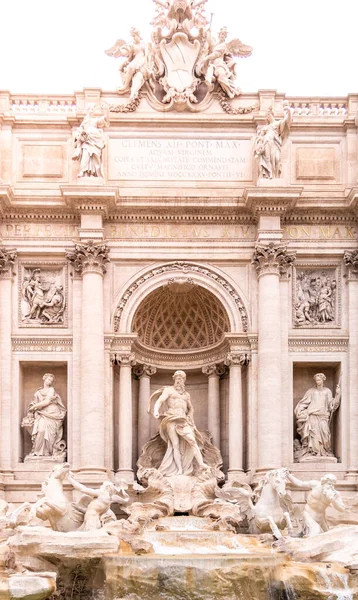 Fontanna di Trevi, Włochy: Fontana di Trevi, Rzym, Włochy. — Zdjęcie stockowe