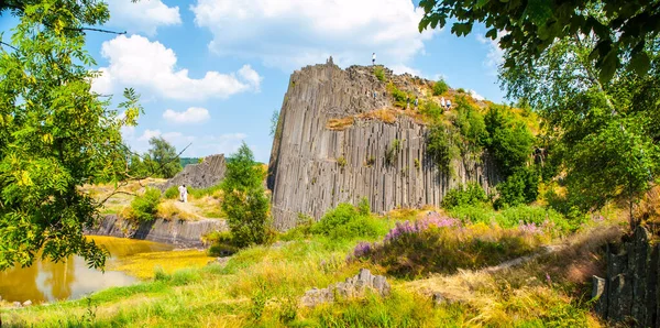Базальтово-органные трубы Панской скалы возле Каменского Сенова, Чехия — стоковое фото