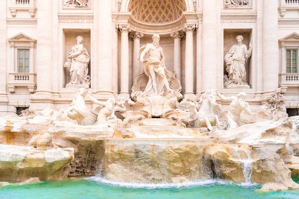 Fontanna di Trevi, Włochy: Fontana di Trevi, Rzym, Włochy. — Zdjęcie stockowe