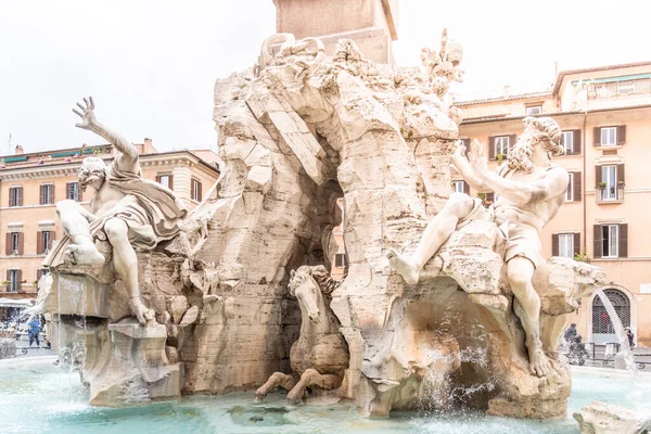 Fontana dei Quattro Fiumi, Piazza Navona Square, Rom, Italien — Stockfoto