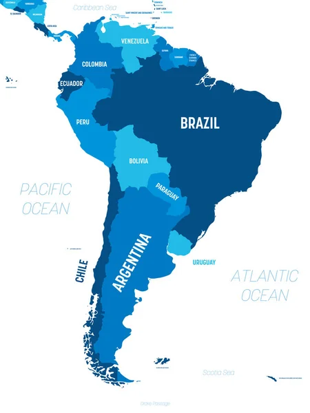 Mapa da América do Sul - tom verde colorido sobre fundo escuro. Mapa político altamente detalhado Continente sul-americano com nomes de país, capital, oceano e mar rotulando —  Vetores de Stock