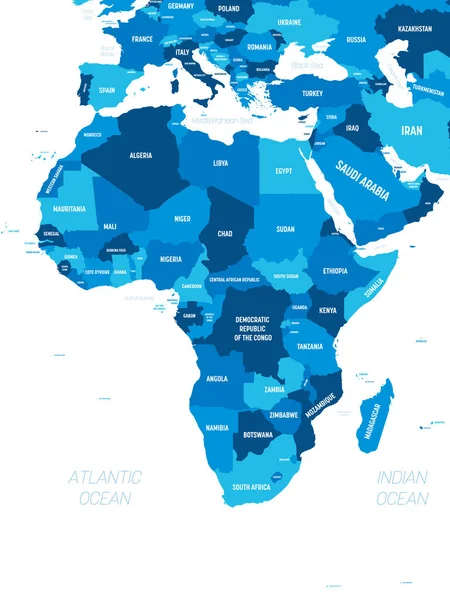 Mapa da África - tonalidade verde colorida sobre fundo escuro. Mapa político detalhado alto do continente africano com país, capital, oceano e nomes do mar rotulagem — Vetor de Stock