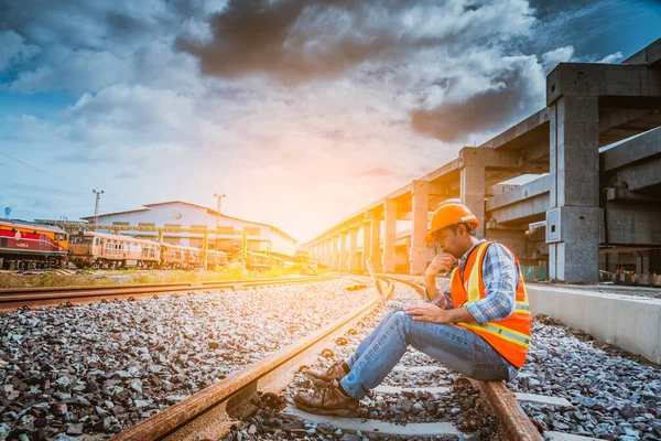Ingeniero Sénior Bajo Inspección Verificación Del Proceso Construcción Ferroviario Control — Foto de Stock