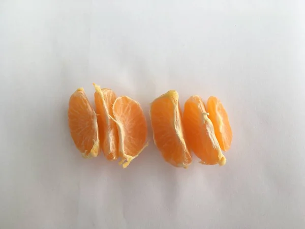 Rebanadas Mandarina Vista Superior Fondo Pantalla Minimalista Abstracto Fruta —  Fotos de Stock