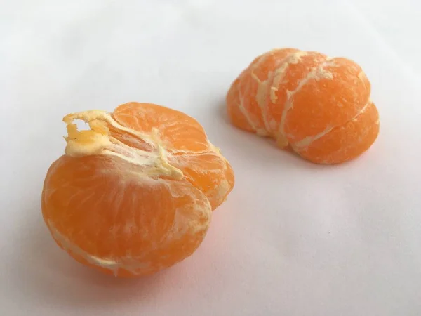 Abstrakt Sammansättning Tangeriner Vit Bakgrund Mogna Frukter — Stockfoto