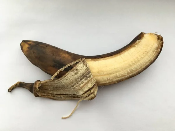 Banana Pelata Sfondo Bianco Astratto Carta Parati Minimalista — Foto Stock