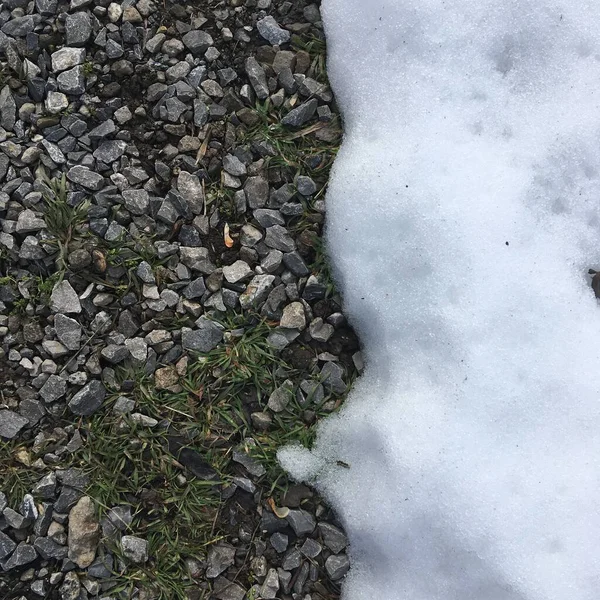 Мелкий Щебень Покрытый Белым Снегом Абстрактный Текстурный Фон — стоковое фото