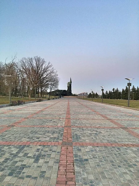 Parque Cidade Lenin Komsomol Donetsk Monumento Aos Libertadores Donbass Espaço — Fotografia de Stock