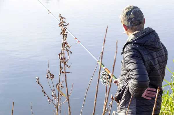 Filatura Pesca Pescatore Lago — Foto Stock