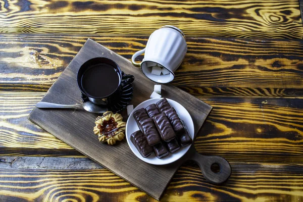 Tasse Mit Tee Der Nähe Zuckerdose Mit Tee Und Keksen — Stockfoto