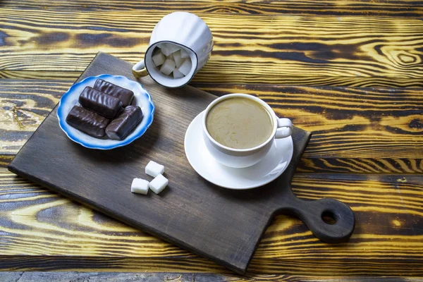 Café Com Leite Com Biscoitos Fundo Madeira Vista Superior — Fotografia de Stock