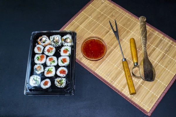 Red Fish Sushi Wooden Tray — Stock Photo, Image