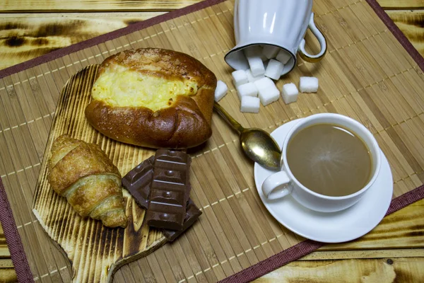 Kaffee Mit Schokolade Und Brötchen Draufsicht Selektiver Fokus — Stockfoto