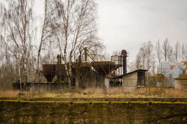 abandoned feed mill and grain hangar