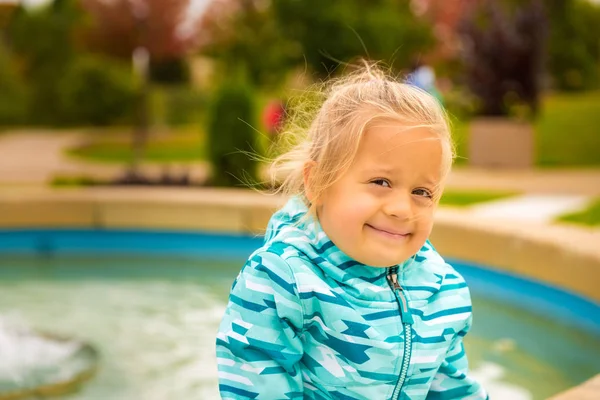 Funny little girl — Stock Photo, Image