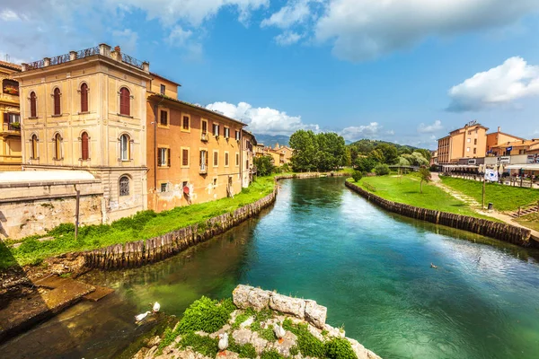 Rieti Italia Abril 2018 Rieti Ciudad Del Centro Italia Río — Foto de Stock