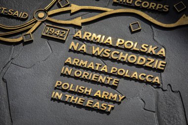 Polonya ordusu doğuda. İkinci Dünya Savaşı haritası. Polonya anıtı mezarlığı. İtalya 'daki Monte Cassino' daki Polonya savaş mezarlığı. Katolik, Yahudi ve Ortodoks dini.