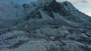 Ama Dablam Dağı, Sunset 'te. Himalaya, Nepal. Hava Görünümü