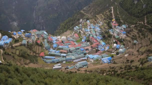 Namche Çarşısı yukarıdan. Himalaya, Nepal — Stok video