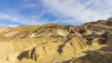 Sabah Sanatçı Paleti. Death Valley Ulusal Parkı. Kaliforniya, ABD