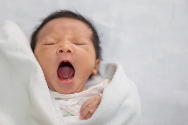 Close Portrait Asian Newborn Baby — Stock Photo, Image