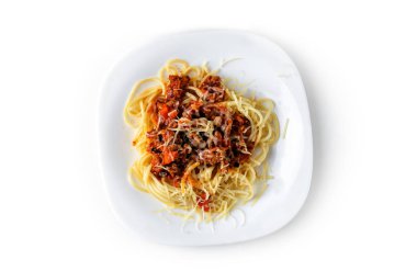 Beyaz arka plan izole makarna pişmiş