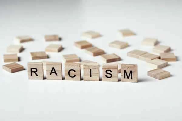 Concept Racism Misunderstanding People Prejudice Discrimination Wooden Block Word Racism — Stock Photo, Image