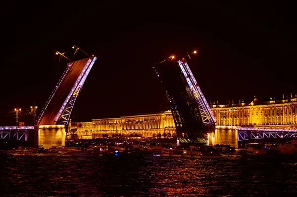 Ponte Aberta Sobre Rio Cidade Noite Drawbridge São Petersburgo Com — Fotografia de Stock