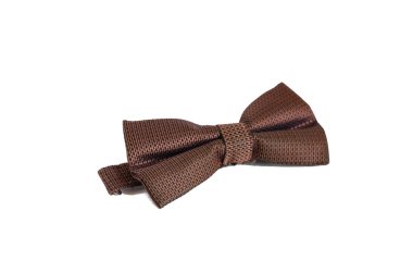 Beyaz arka planda şık bir kelebek kravatı. 