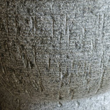 Gri granit kolon yakın plan. Gri granit dokusu. Çoklu görev geçmişi. Seçici odak.