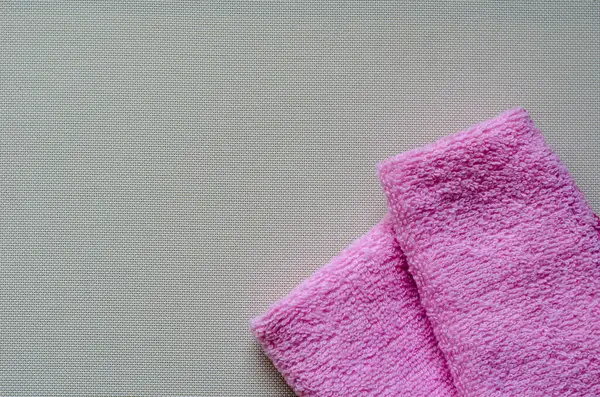 Mjuka Rosa Handdukar Vit Strukturerad Bakgrund Färgglada Badhanddukar Hälsa Och — Stockfoto