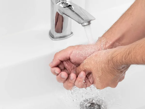 Conceito Higiene Detalhe Mão Perto Homem Limpando Mãos Lavar Mãos — Fotografia de Stock
