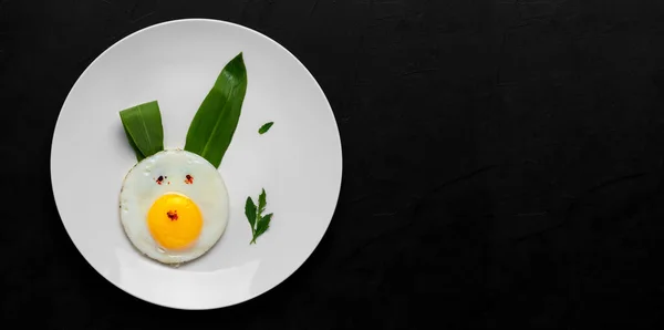 Idea Fun Festive Easter Breakfast Easter Bunny Fried Egg Rabbit — Stock Photo, Image