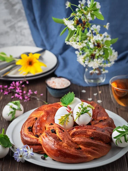 Challah Bread Raisins Cardamom Vanilla White Dish Boiled Eggs Cup — Stock Photo, Image