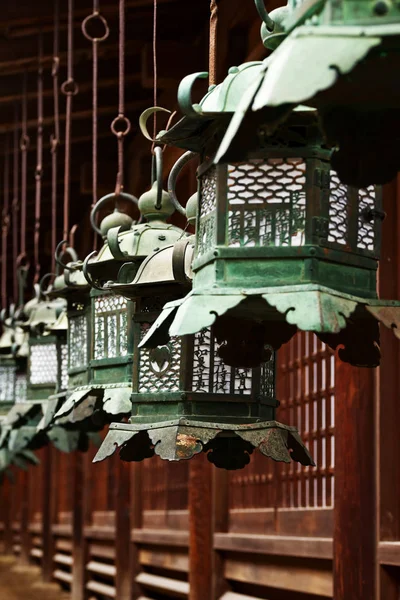 Faroles de bronce, Japón —  Fotos de Stock