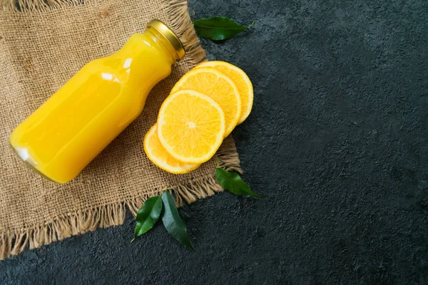 Orange Juice Bottle Slices Orange Black Background Flat Lay Vitamin — Stock Photo, Image