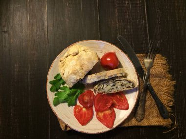 Strudel mantar ve tavuk.