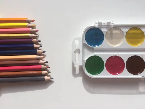 Multicolor pencils and paints — Stock Photo, Image