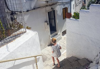 Skiathos 'un görüntüsü. Su tarafından manzara