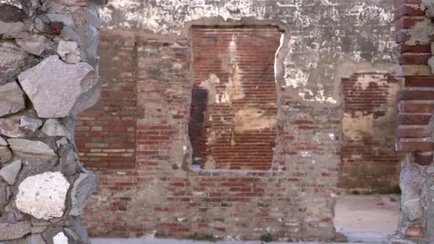 Bâtiment hospitalier abandonné . — Video