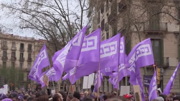 Flaggor med symboler för Arbetarkommissionerna, Comisiones Obreras, CCOO — Stockvideo